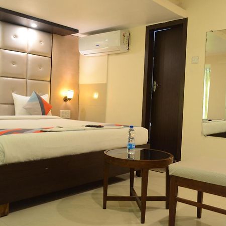 Hotel Aishwarya Residency Νάβι Μουμπάι Εξωτερικό φωτογραφία