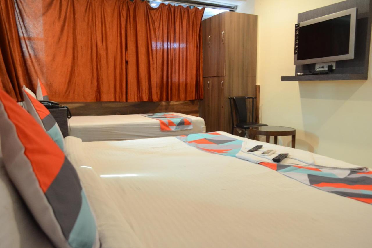 Hotel Aishwarya Residency Νάβι Μουμπάι Εξωτερικό φωτογραφία