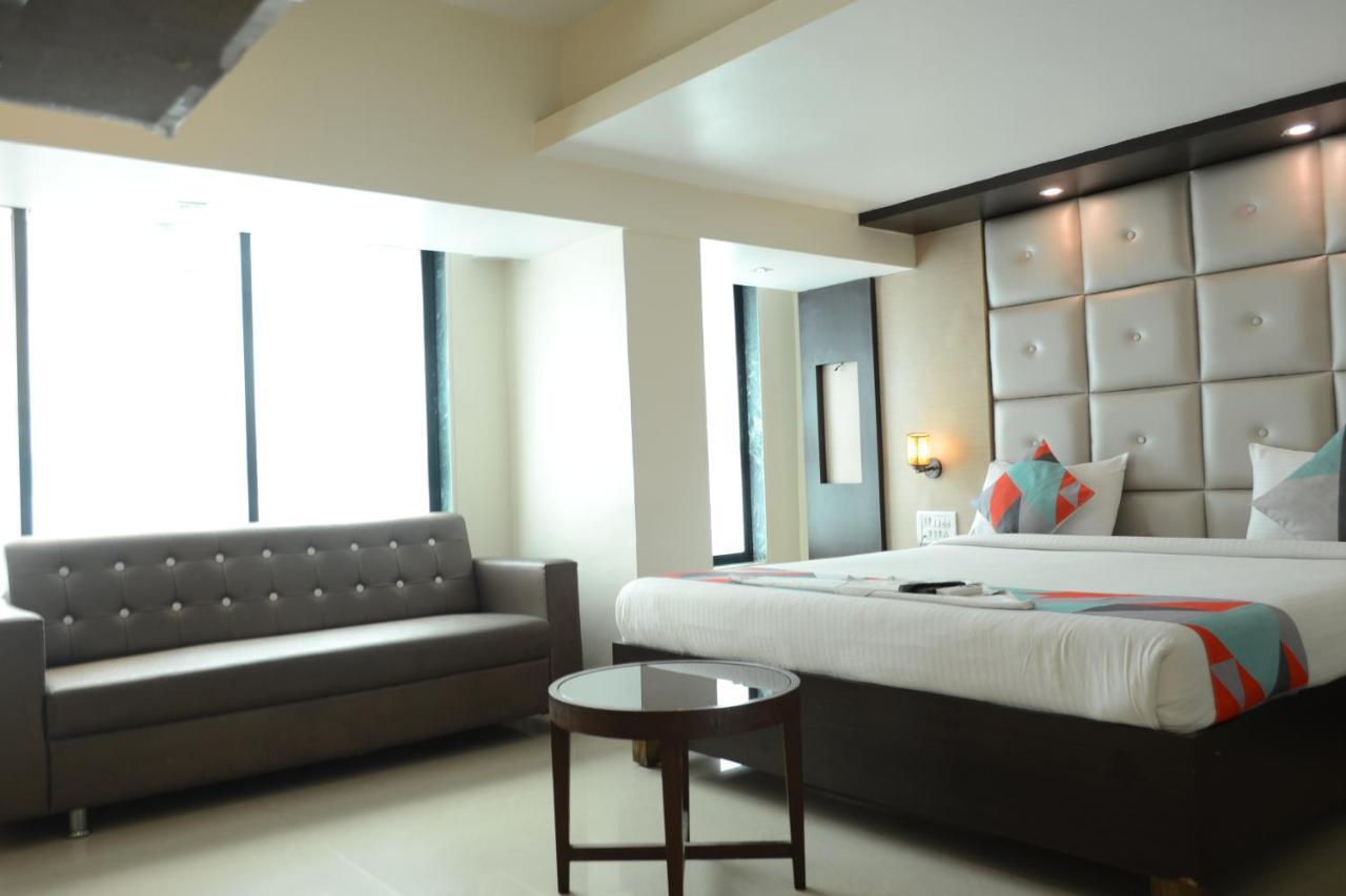 Hotel Aishwarya Residency Νάβι Μουμπάι Εξωτερικό φωτογραφία