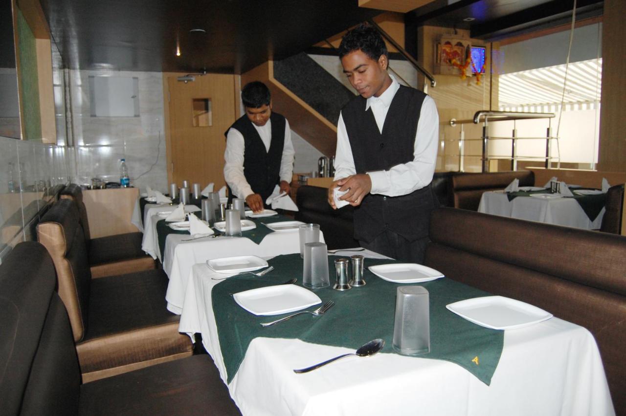 Hotel Aishwarya Residency Νάβι Μουμπάι Εξωτερικό φωτογραφία