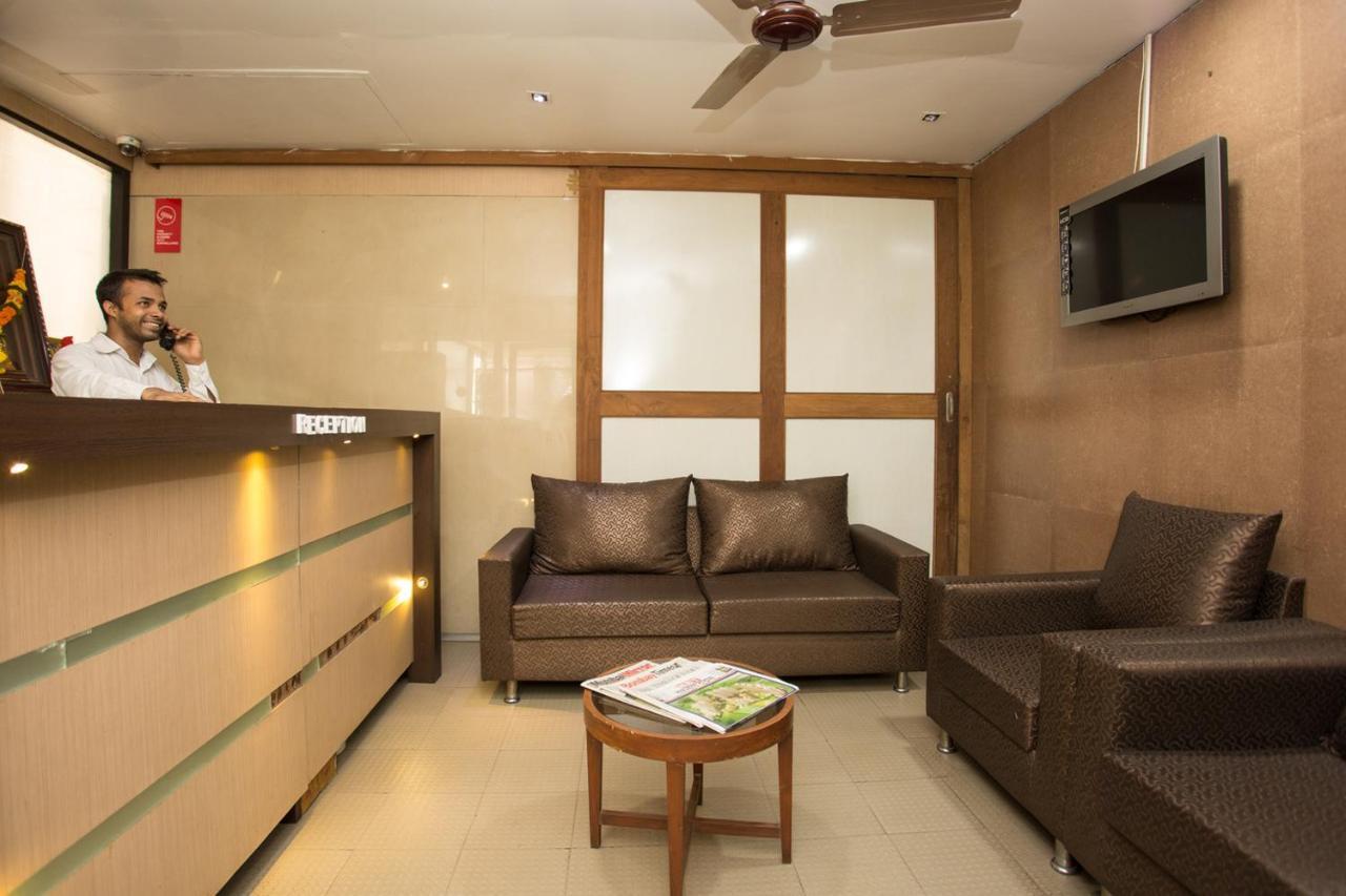 Hotel Aishwarya Residency Νάβι Μουμπάι Εξωτερικό φωτογραφία